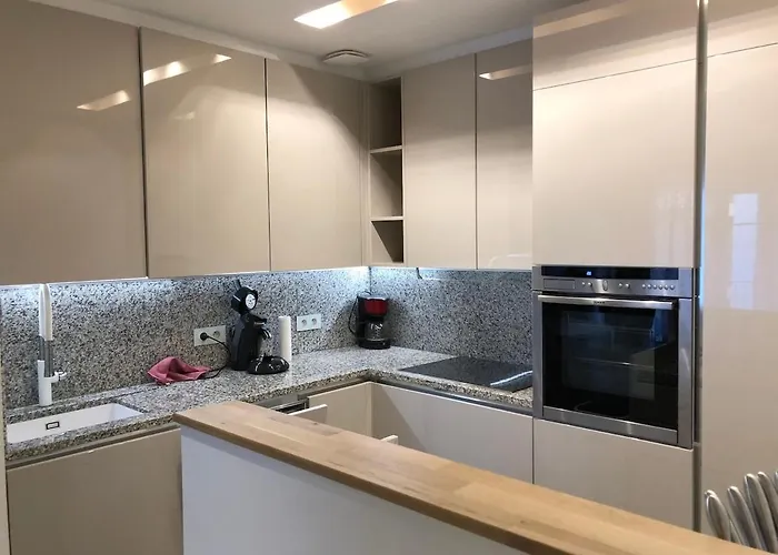 2 Beds-2 Full Baths,ac, Lift-balcony, Parking Apartment *