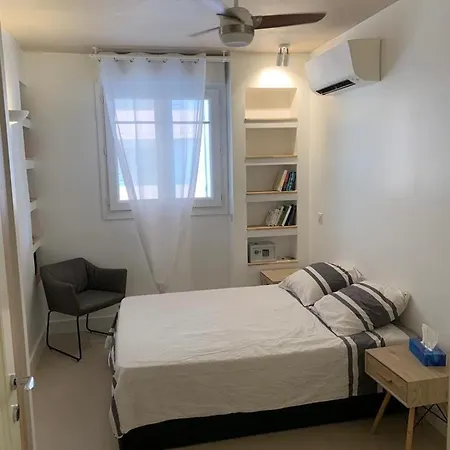 2 Beds-2 Full Baths,ac, Lift-balcony, Parking *