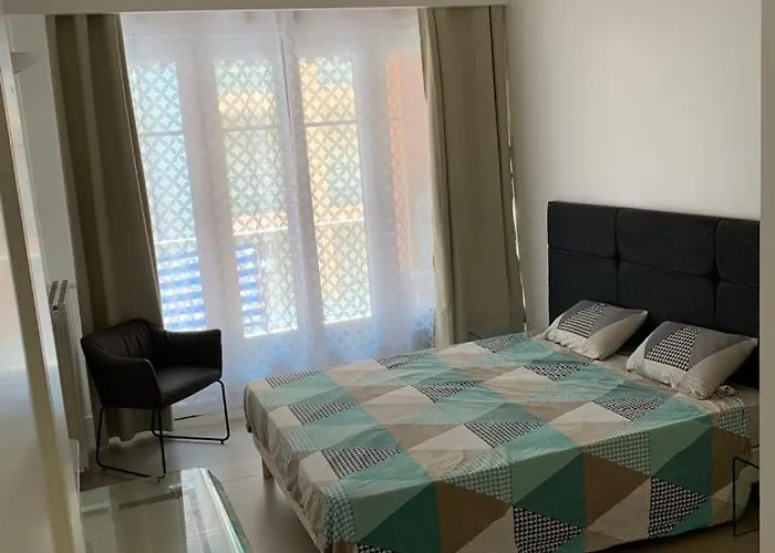 2 Beds-2 Full Baths,ac, Lift-balcony, Parking